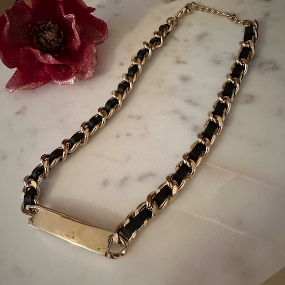 Necklace - Picture 4 of 9